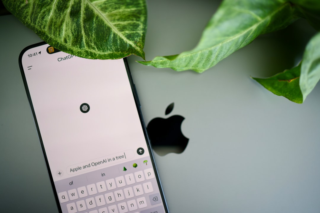 Perspectiva futura Apple demanda OpenAI - imagen ilustrativa